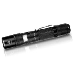 UC35 FENIX FLASHLIGHT