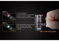 UC35 FENIX FLASHLIGHT